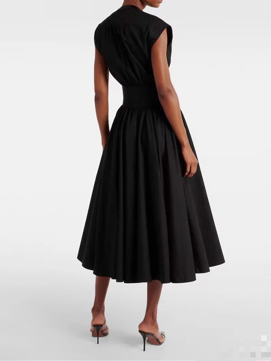 Black Sleeveless Dress